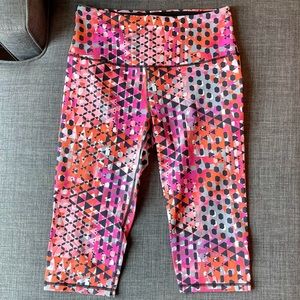 Victoria Sport Knockout crops